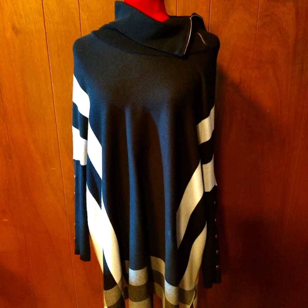 SOLD! Joseph A Woman's Long Black,White & Gray Sweater Size 1X